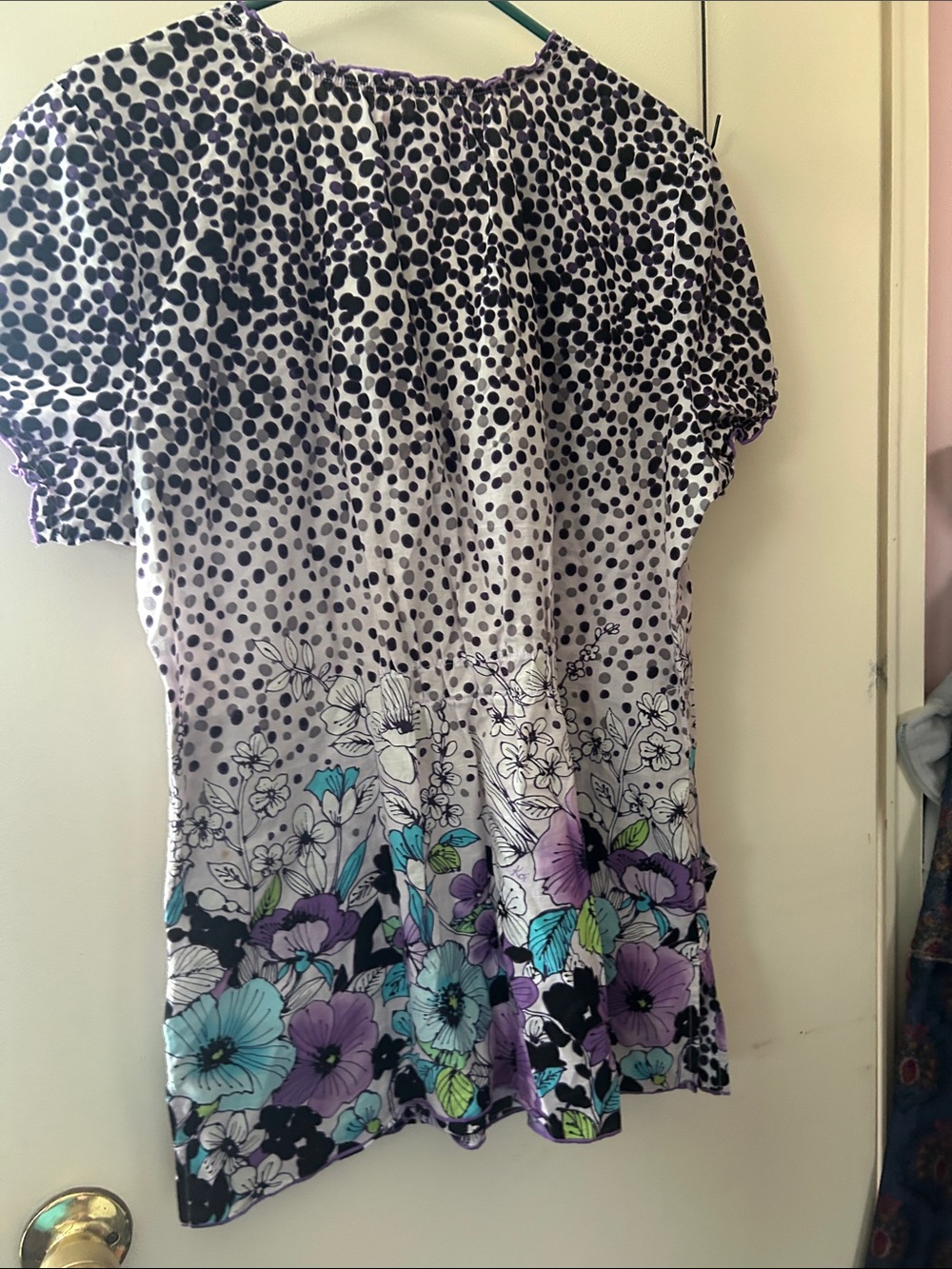 Koi Purple Floral Short Sleeve Blouse scrubbtop - Picture 4 of 4